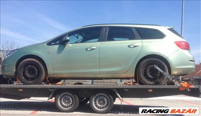 Opel Astra J bontott alkatrészei vagy egyben bontásra eladó
