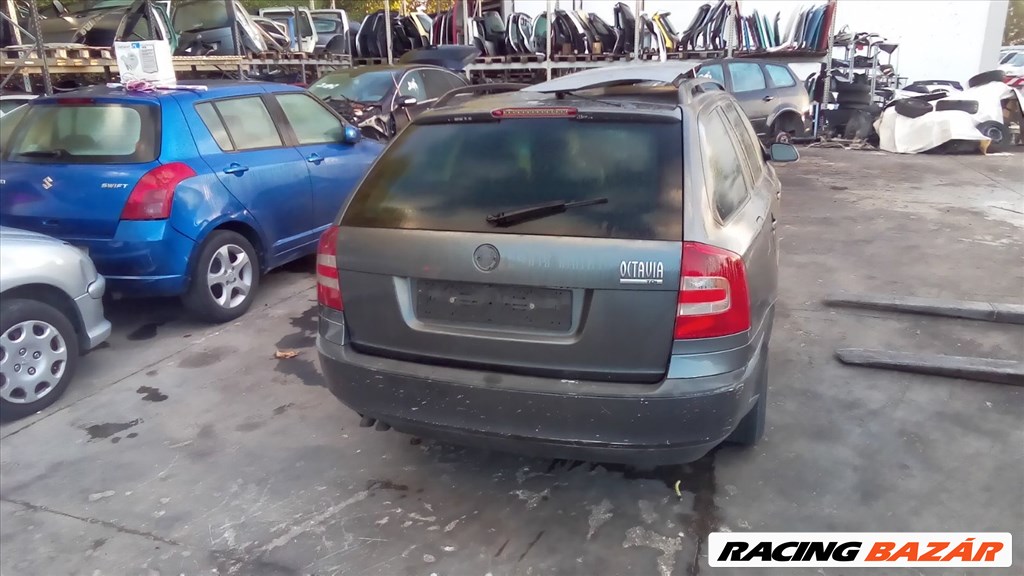 Skoda Octavia II bontott alkatrészei 4. kép