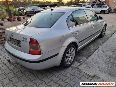 Skoda Superb I V6 2.5 TDI hátsó lökhárító 