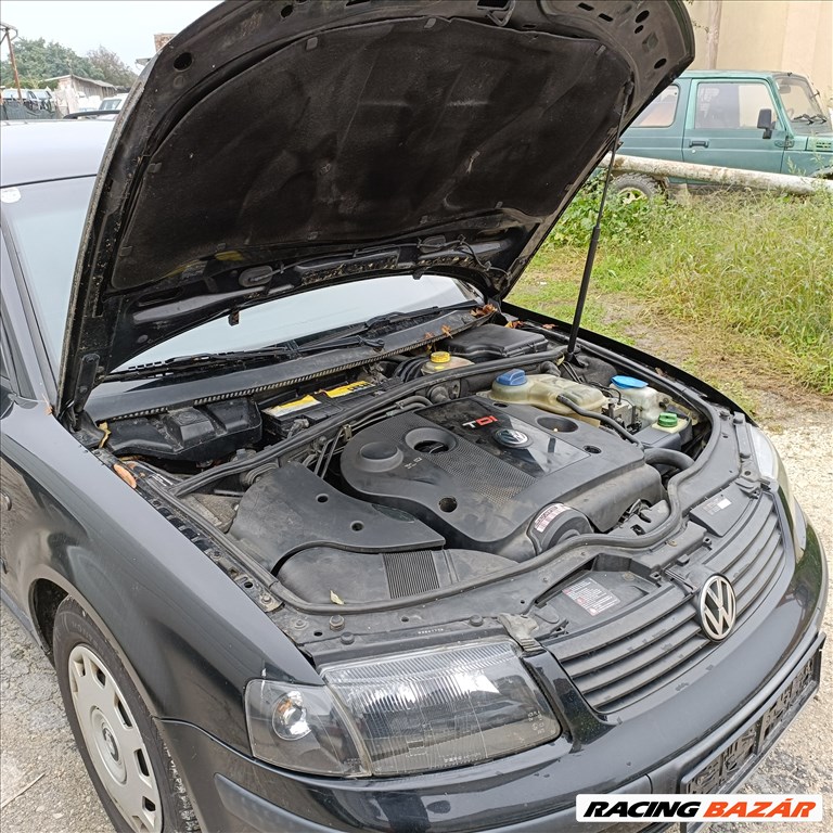 Volkswagen Passat B5 kombi  1.9Pdtdi(AJM) bontott alkatrészei LO41 színben eladók 13. kép