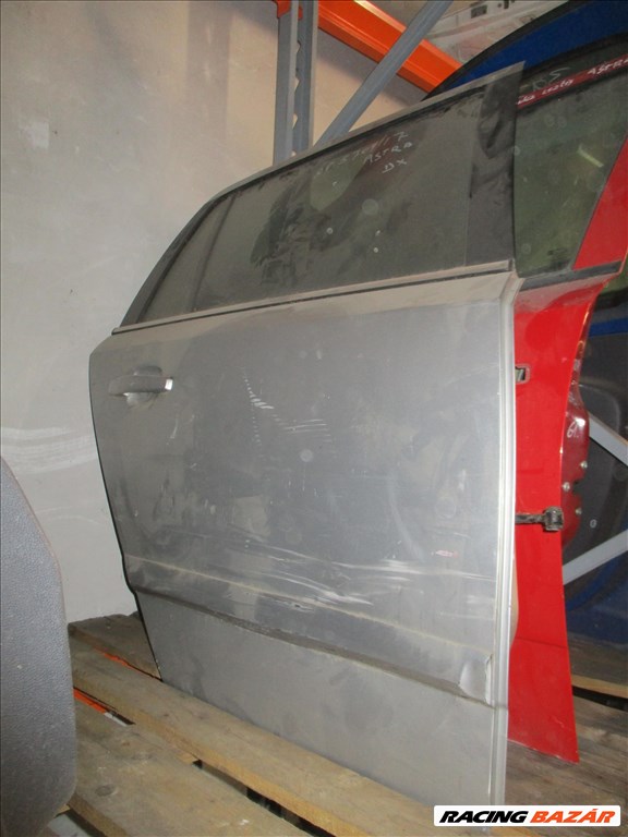 Opel Astra H jobb hátsó ajtó  1. kép