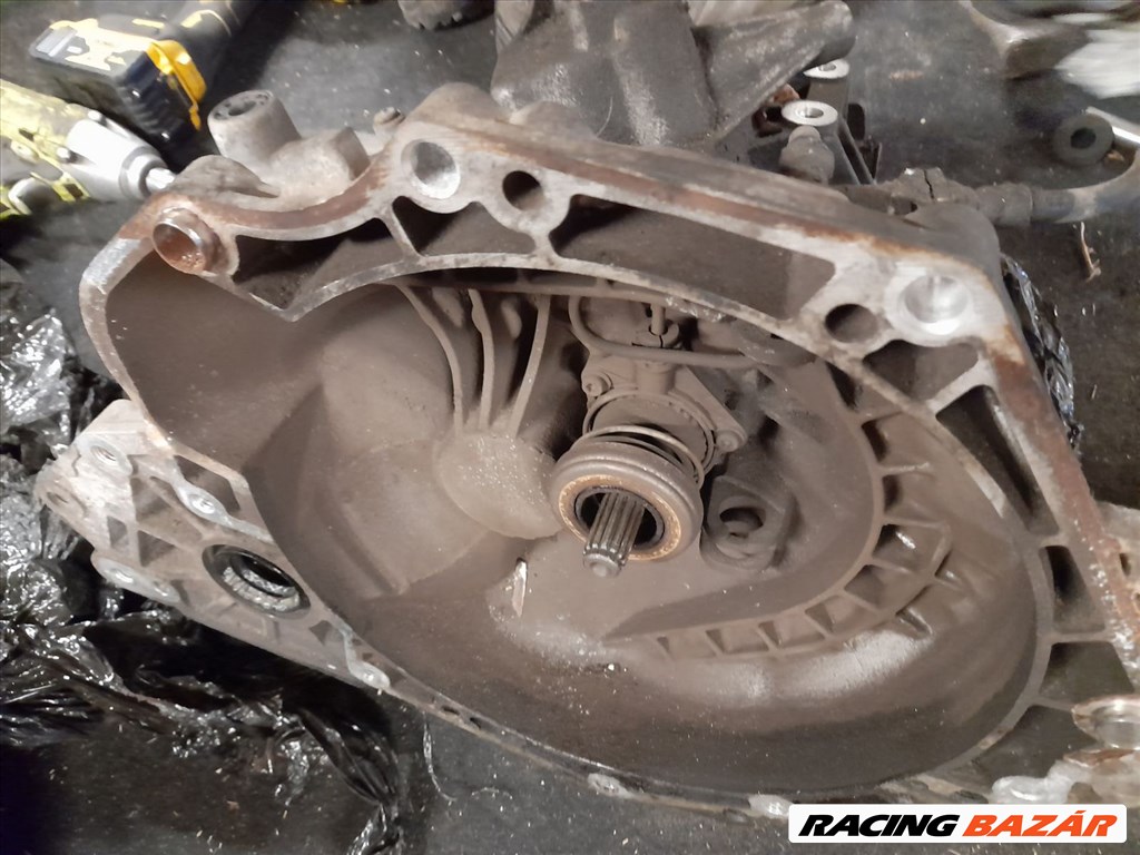 Opel Corsa D benzines váltó f13c429 f13w429 4. kép