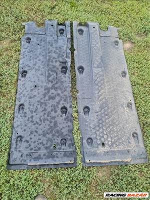 Audi A3 8P VW Golf 5 bal alvázvédő 1K0 825 211 E