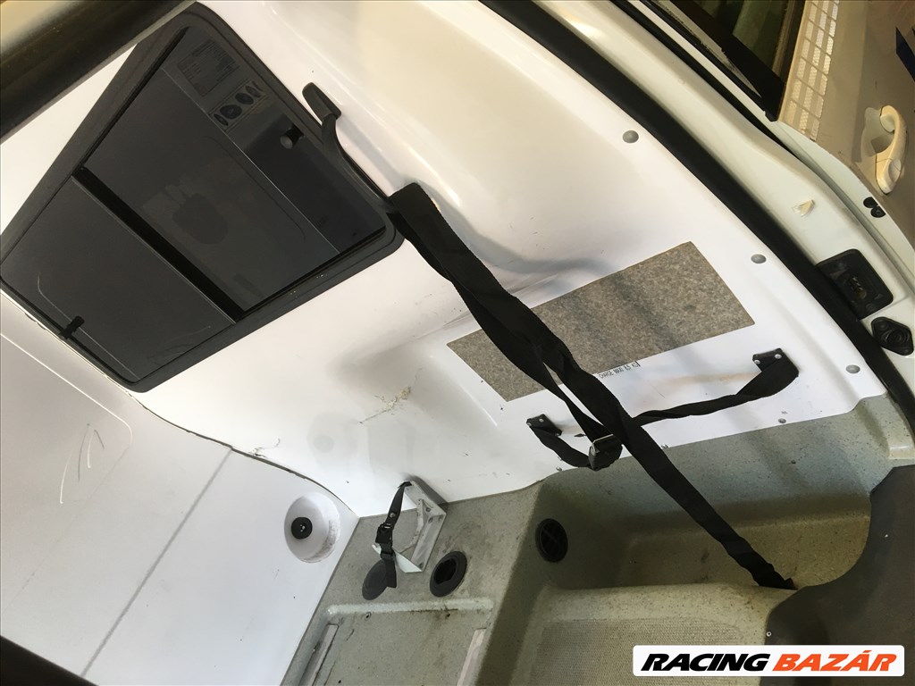 VW Caddy 2K Maxi raktérburkolat 5. kép