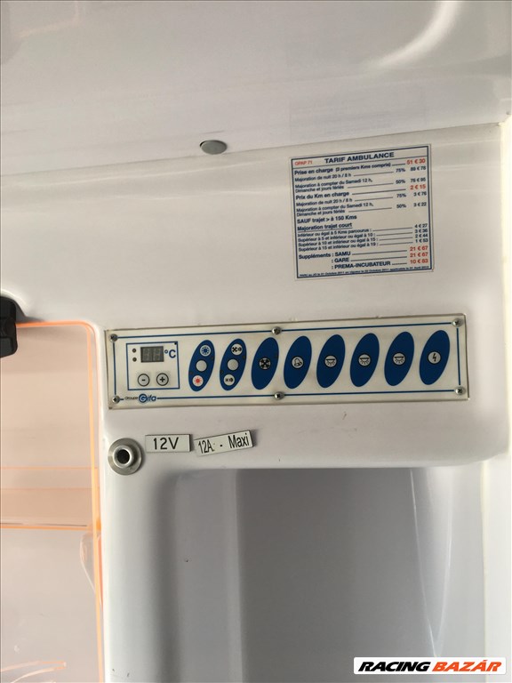 VW Caddy 2K Maxi raktérburkolat 8. kép