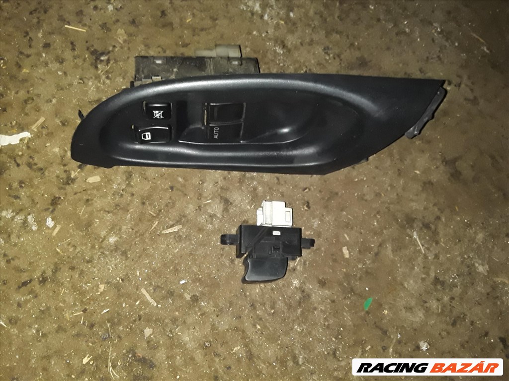 Nissan Almera N16 Ablakemelő Kapcsoló 1. kép