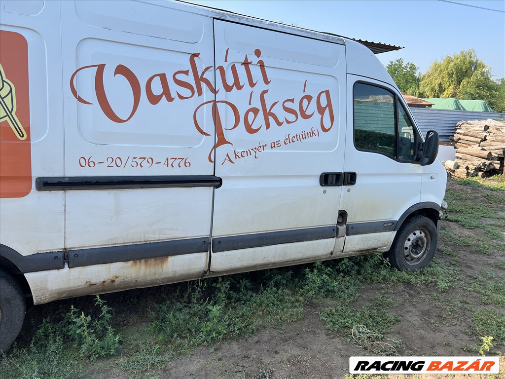 Renault Master 2,5 dci  bontott alkatrészek  1. kép