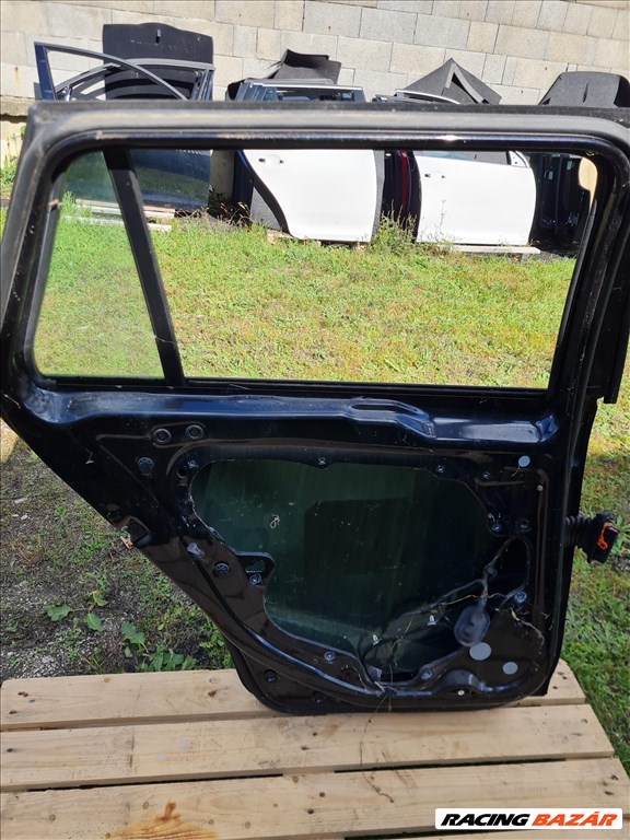 Golf VI, Golf V kombi bal hátsó ajtó LC9X 2. kép