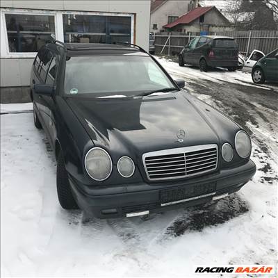 Mercedes E-osztály (W210) bontott alkatrészei