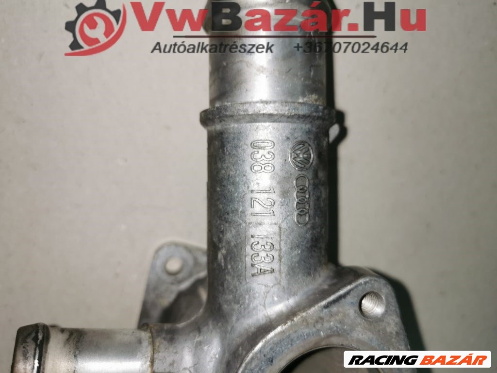 Hűtővíz elosztó / Vízcsőcsonk VW-AUDI-SEAT-SKODA 038 121 133 a 038121133A 3. kép