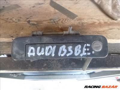 Audi 80 (B3 - 89) BAL ELSŐ KÜLSŐ KILINCS ZÁRBETÉTTEL 893 837 205 A 443837205f