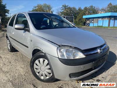 Opel Corsa C 1.0i bontott alkatrészei