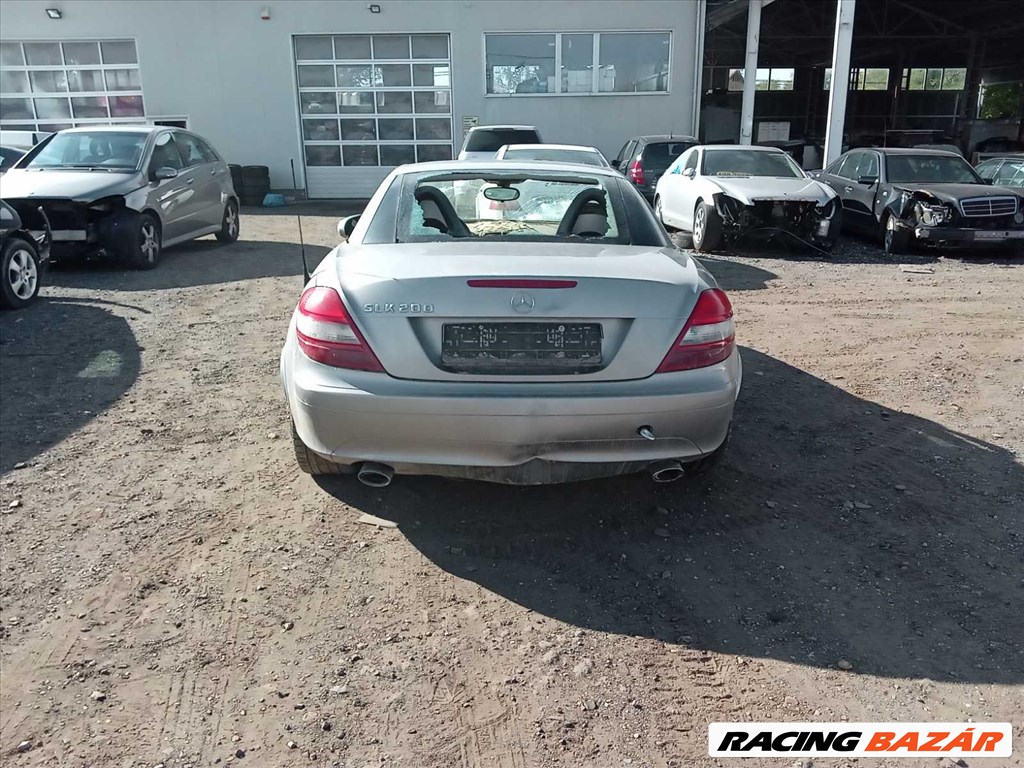 Mercedes SLK 200 (R171) bontott alkatrészei 2. kép