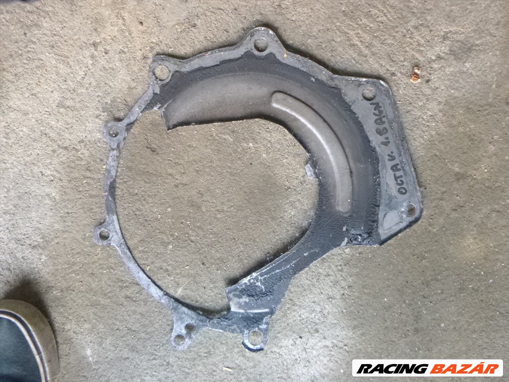 Skoda Octavia I 1999, 1,8 20V (AGN) lendkerék védő alsó lemez , motor és váltó közti lemez  1. kép
