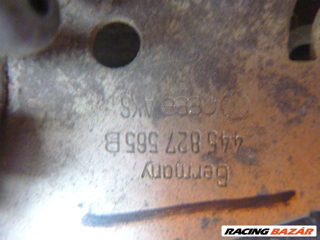 Audi 100 (C3 - 44) C3 - 44 csomagtérajtó alsó zárszerkezet 445 827 565 B 445827565b 2. kép