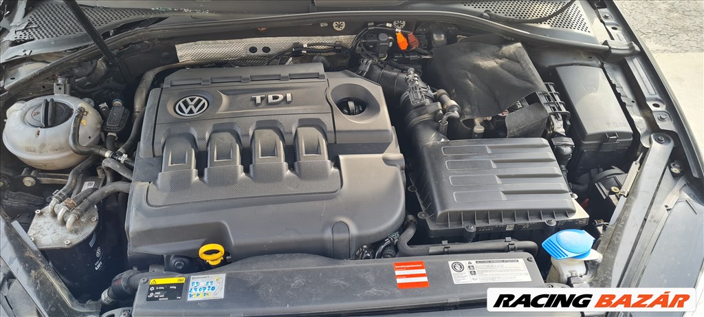 Volkswagen Golf VII motor CLHA motorkodú 1,6CR Golf 7-ből 1. kép
