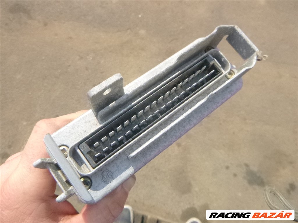 Audi 80 (B3 - 89) 2,0 (AAD) BOSCH motorvezérlő 893 907 404 K 0261200236 893907404k 4. kép