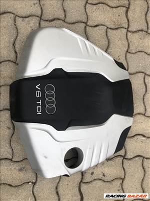 Audi A8 (D4 - 4H) motorburkolat 