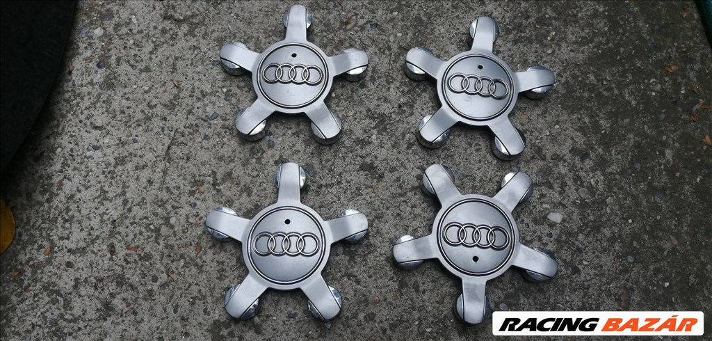 Audi A3, Audi A4, Audi A6 gyári alufelni közép szettben 8r0601165 1. kép