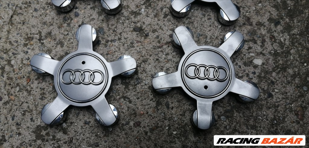 Audi A3, Audi A4, Audi A6 gyári alufelni közép szettben 8r0601165 2. kép