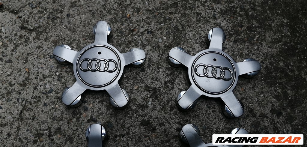 Audi A3, Audi A4, Audi A6 gyári alufelni közép szettben 8r0601165 3. kép