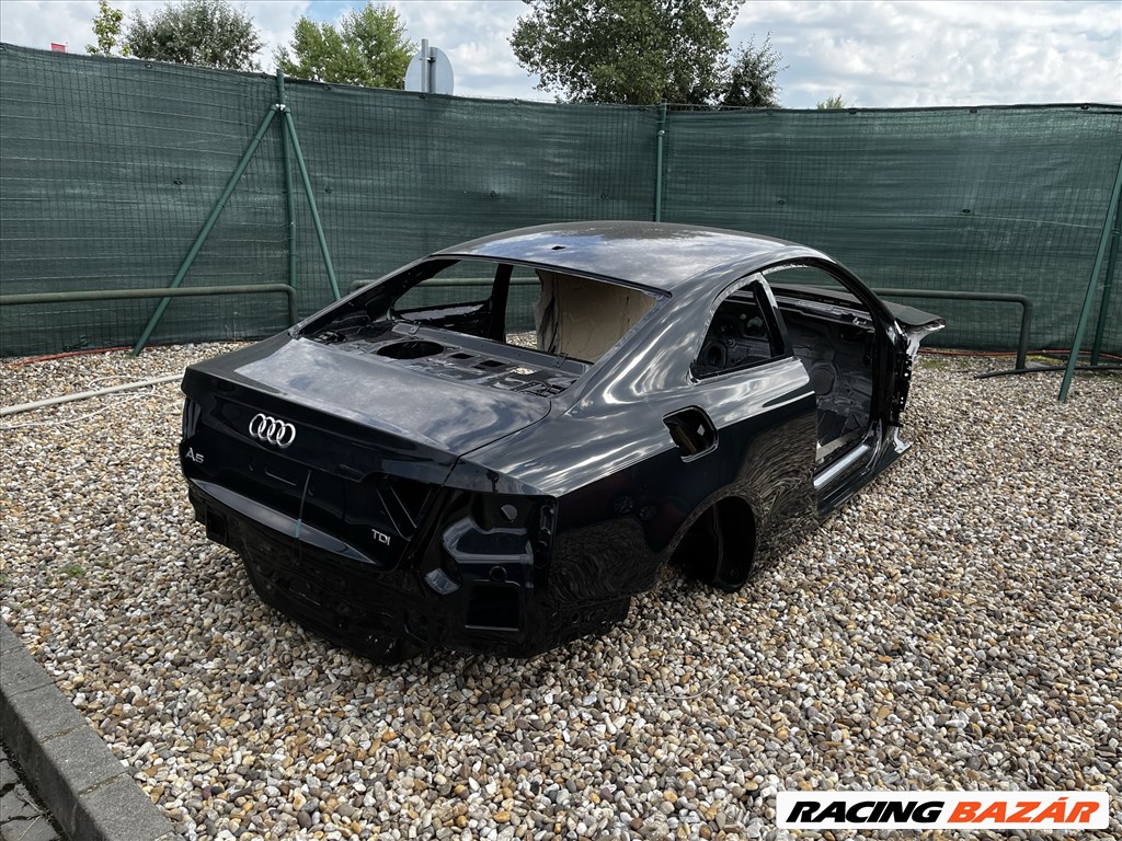 Audi A5 Coupe karosszéria alkatrészek  2. kép