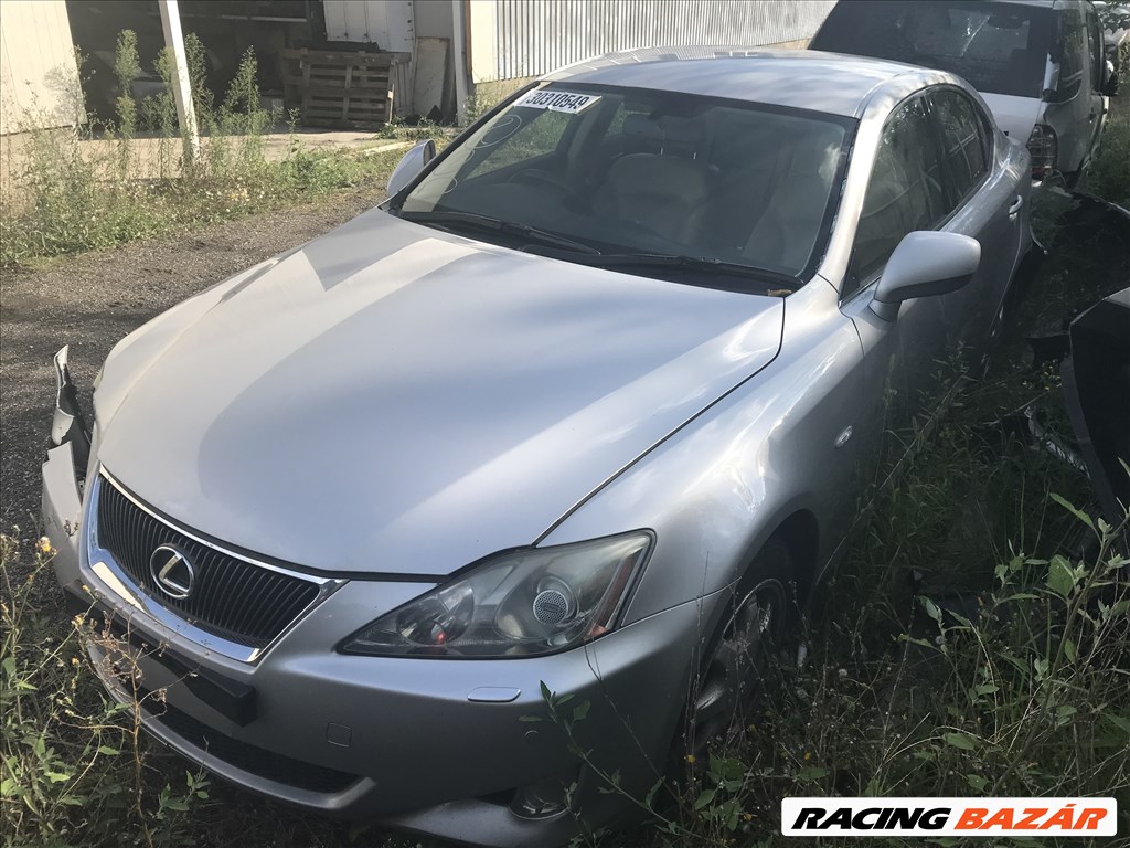 Lexus IS (XE20) (XE20) bontott alkatrészei 2. kép