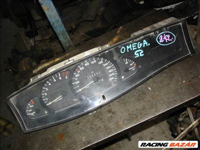 Opel Omega B 2.0 műszeregység 