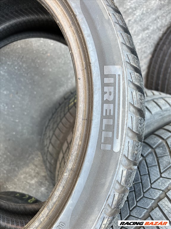 Pirelli Sottozero 3 235/40 R19 7-8mm-es téligumi garnitúra eladó 5. kép