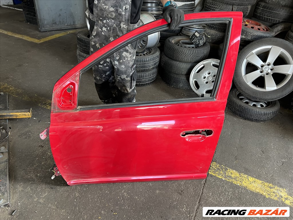 Toyota Yaris   99 tő 2005 ig ajtó  1. kép
