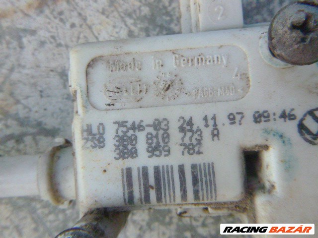 Skoda Octavia I 1999 5 ajtós tankajtó zár motor 3B0 810 773 A 3b0959782 2. kép
