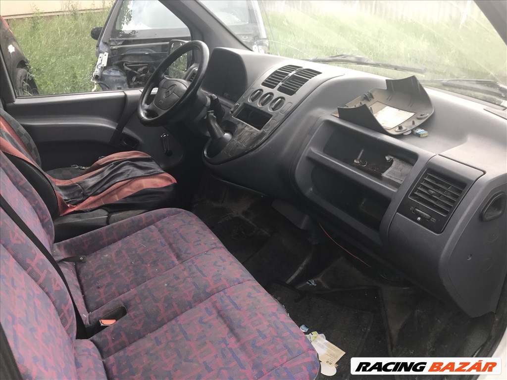 Mercedes Vito bontott alkatrészei 4. kép