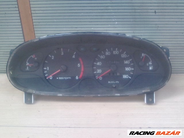HYUNDAI H1 Kilóméteróra 1. kép