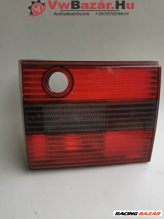 Hátsó belső lámpa VW PASSAT B4 kombi jobb piros-fekete 3A9945108C 1. kép