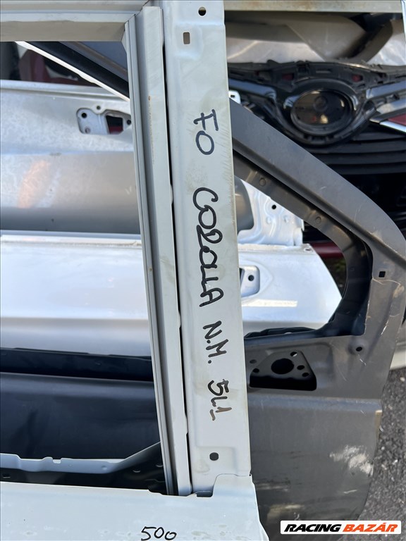 Toyota Corolla E210 19-től jobb hátsó ajtó  3. kép