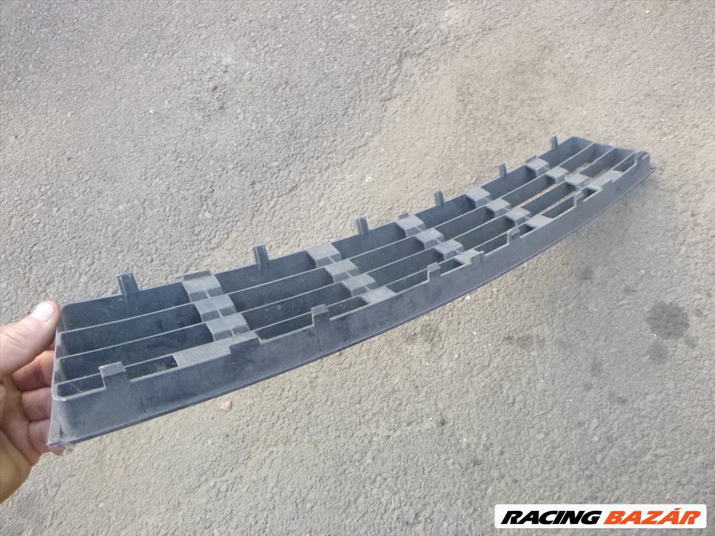 Audi A4 (B5 - 8D) ELSŐ lökhárító alsó betét 8D0 807 683   8d0807683 5. kép