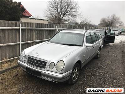 Mercedes E-osztály bontott alkatrészei