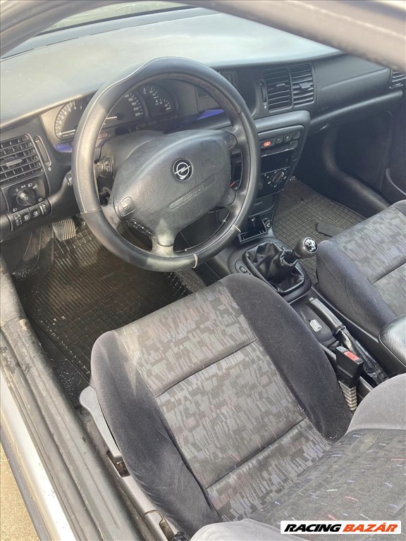 Opel Vectra B 1.6i bontott alkatrészei 3. kép