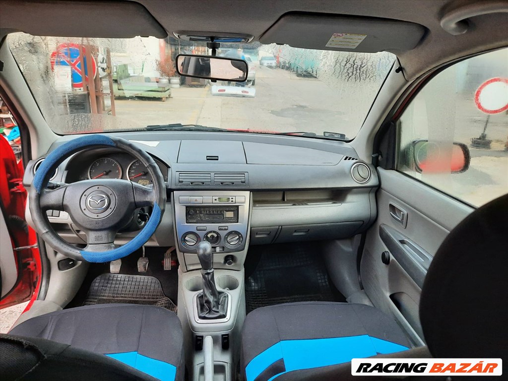 Mazda 2 (ZQ) bontott alkatrészei 8. kép