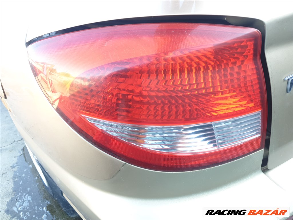 Kia Rio RS sedan jobb és bal hátsó lámpa eladó 1. kép