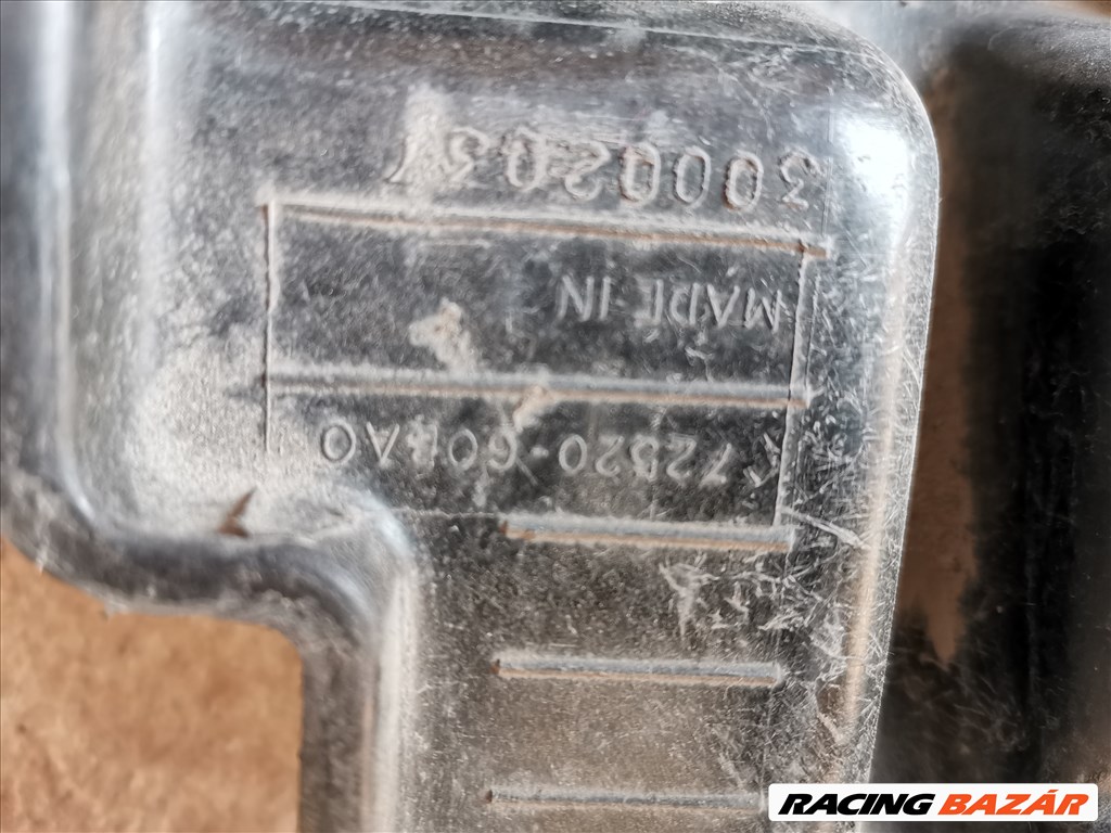 Suzuki Swift III akkumulátor fedél  3. kép