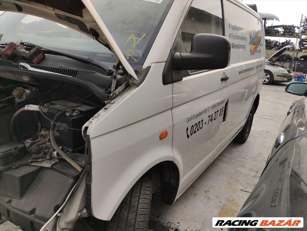 Volkswagen Transporter T5 bontott alkatrészei 2. kép