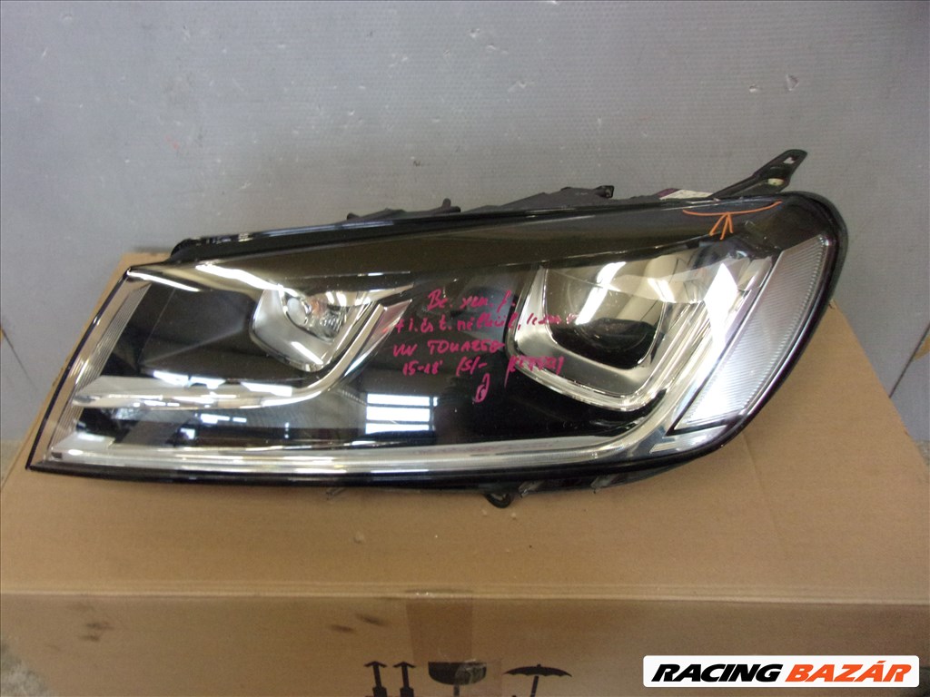 VOLKSWAGEN TOUAREG bal első xenon fényszóró 2015-2018 7P1941033A 1. kép