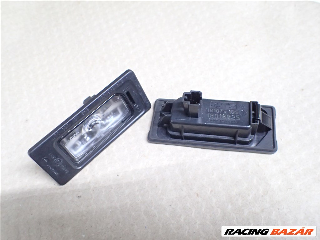 Audi-Vw-Skoda led rendszám világítás gyári 5na943021 2. kép