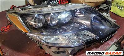 Lexus LS600H hátul sérült led lámpa alkatrészei 8111050430 koito5098