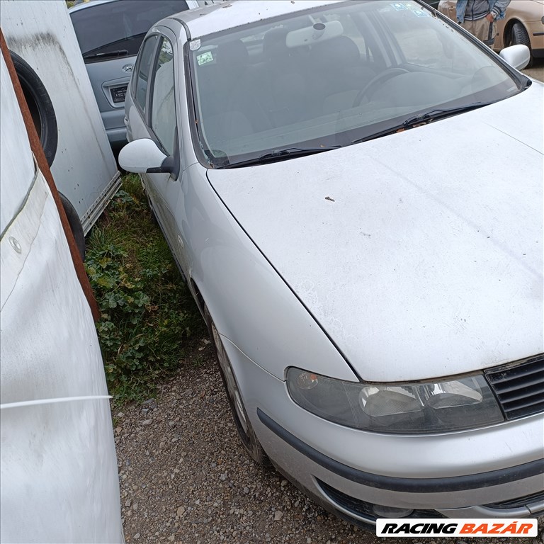 Seat Toledo II 1.9 TDI gyári karosszéria elemek LS7N színben eladók ls7nseat 19tdialh 5. kép