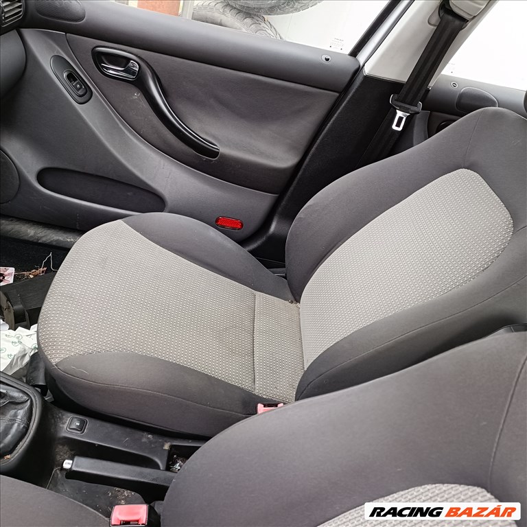 Seat Toledo II 1.9 TDI gyári karosszéria elemek LS7N színben eladók ls7nseat 19tdialh 10. kép
