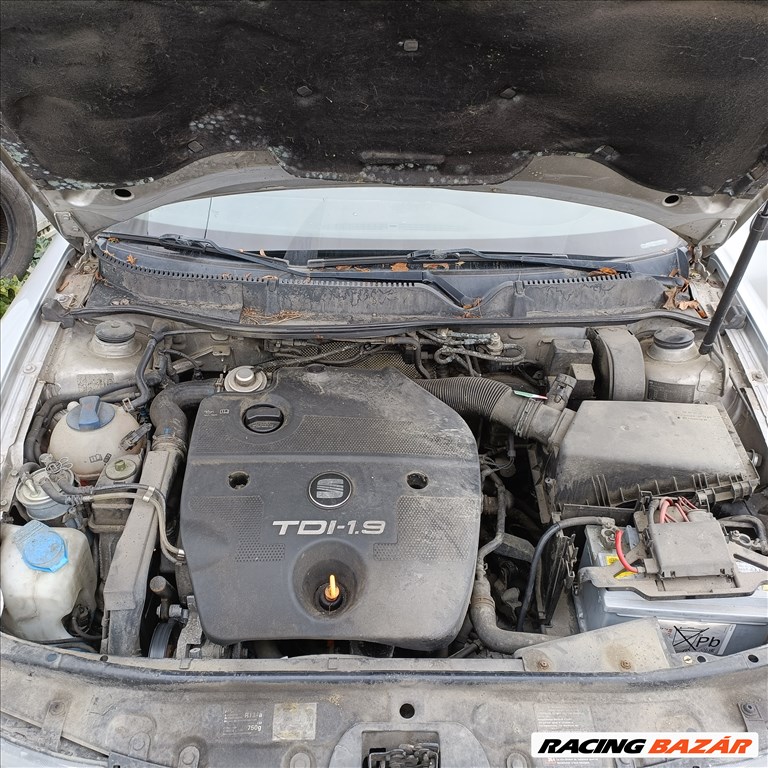 Seat Toledo II 1.9 TDI gyári karosszéria elemek LS7N színben eladók ls7nseat 19tdialh 11. kép