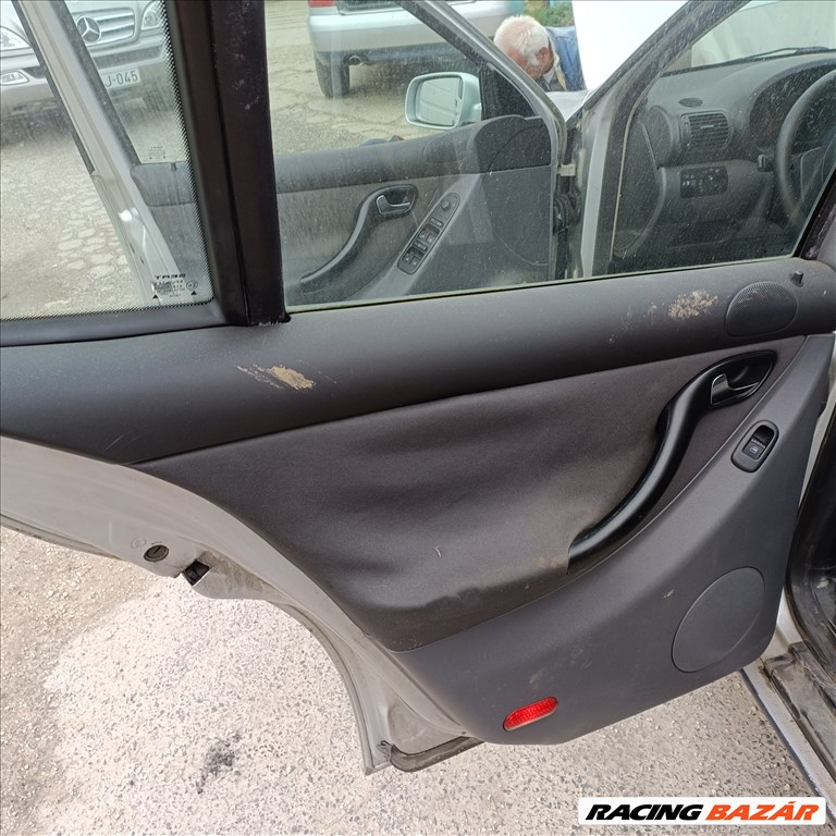Seat Toledo II 1.9 TDI gyári karosszéria elemek LS7N színben eladók ls7nseat 19tdialh 19. kép