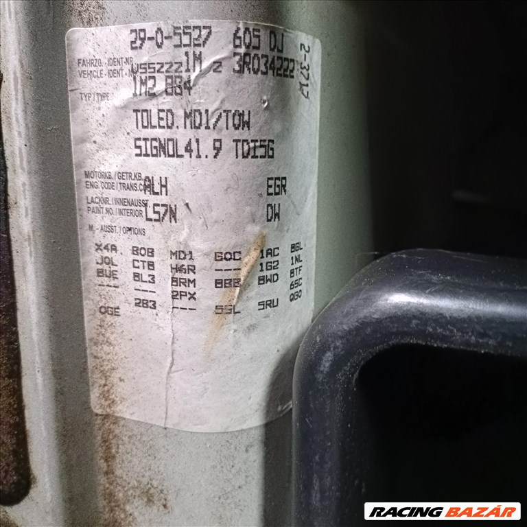 Seat Toledo II 1.9 TDI gyári karosszéria elemek LS7N színben eladók ls7nseat 19tdialh 21. kép